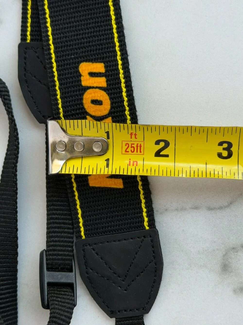 Genuine Nikon OEM DSLR Camera Neck Strap Black Yellow Adjustable